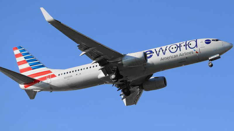 aa 737 1 1