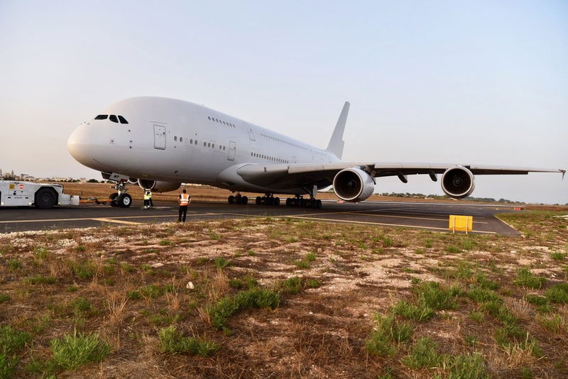 hi fly a380 02 1
