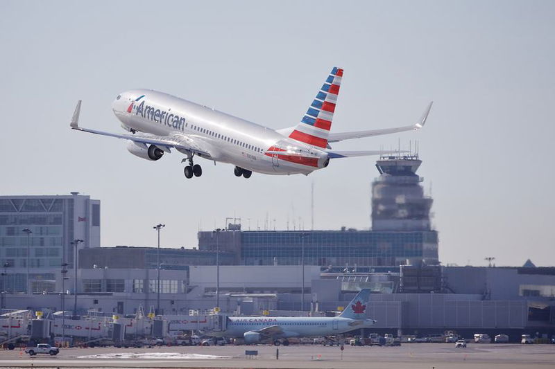 american 737 800 new livery 1