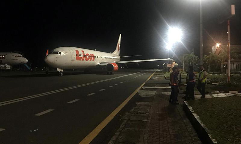 lion air 737 wing strike 1