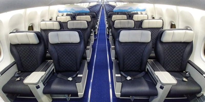 westjet max 8 business 01 1