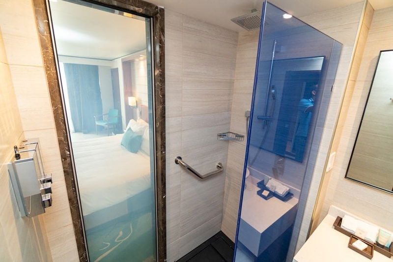 sonesta maho shower 1