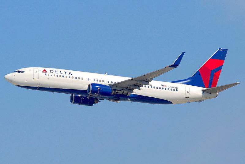 delta 737 1