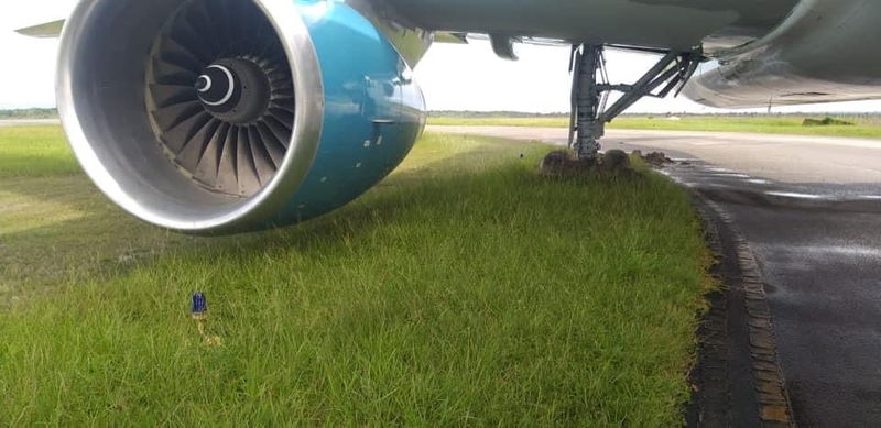 eastern airways 767 runway excursion 01 1