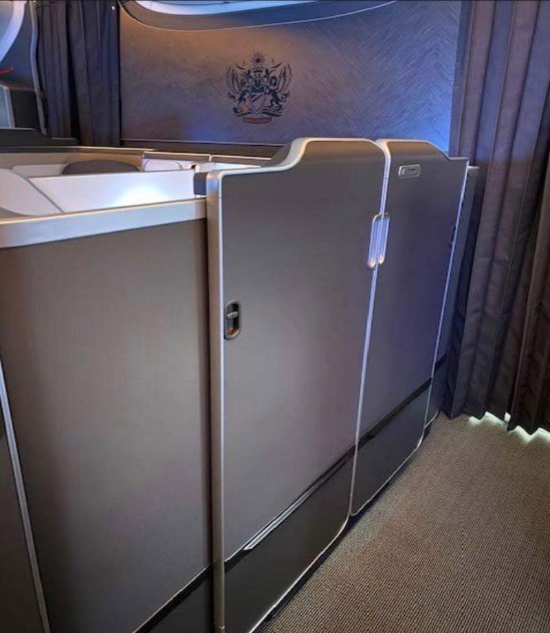 ba 777 300er new first class 01 1