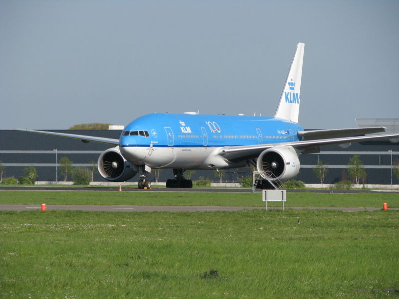 klm 777