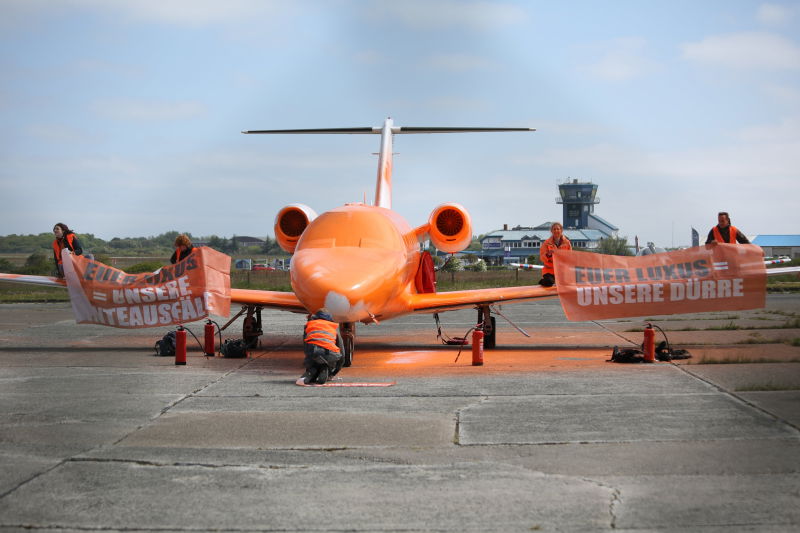last generation cessna spray paint 02