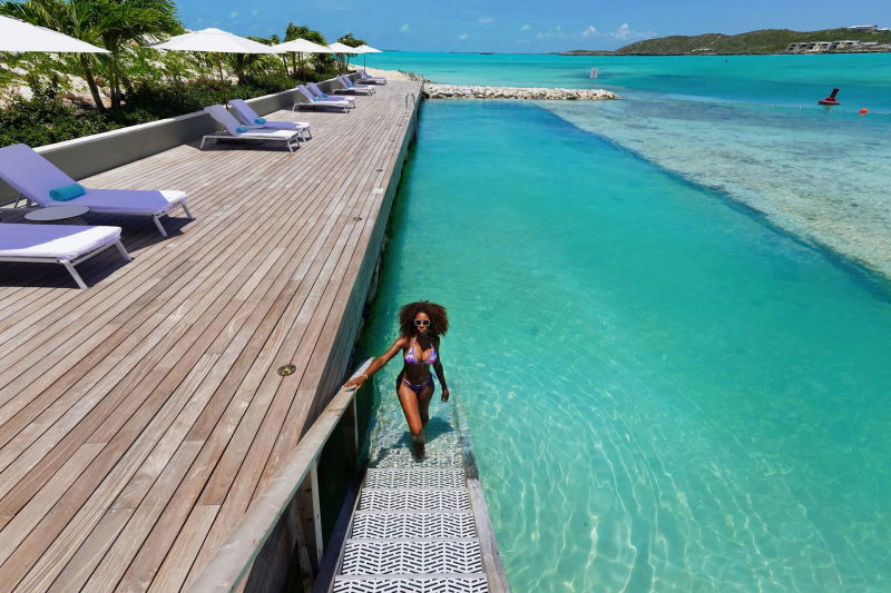 Wymara Villas In Ocean Pool