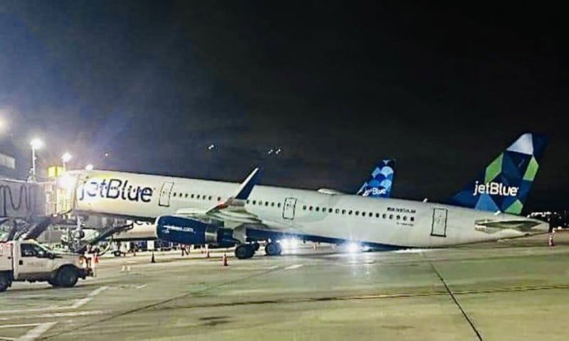 jetblue a321 n959jb tail tip