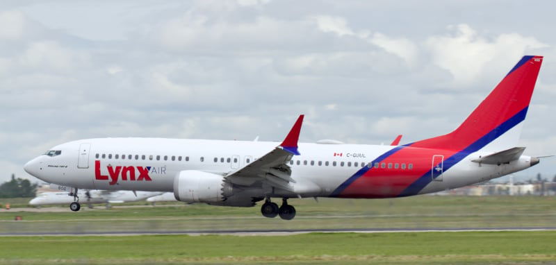 lynx air boeing 737 max 8 01