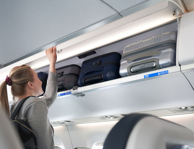 united airlines embraer e175 new overhead bins