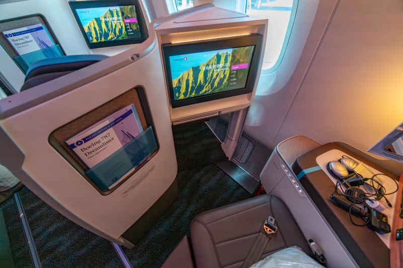 hawaiian airlines boeing 787 9 hnl sfo review 23