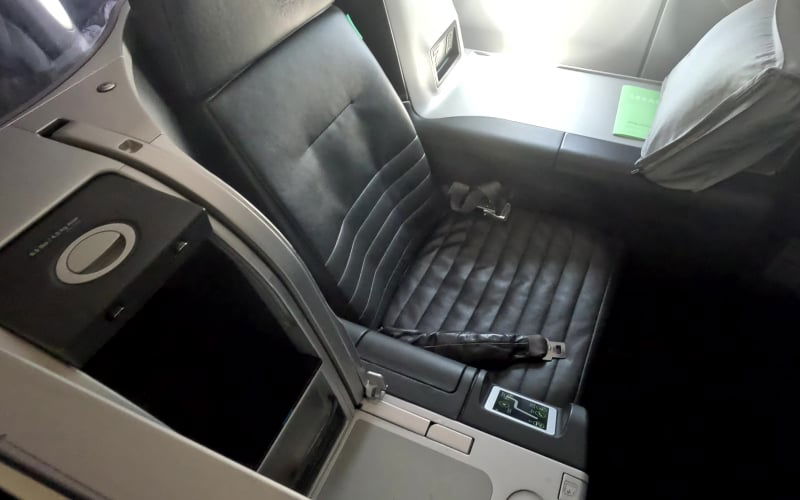 jetblue airbus a321 mint jfk sfo review 10