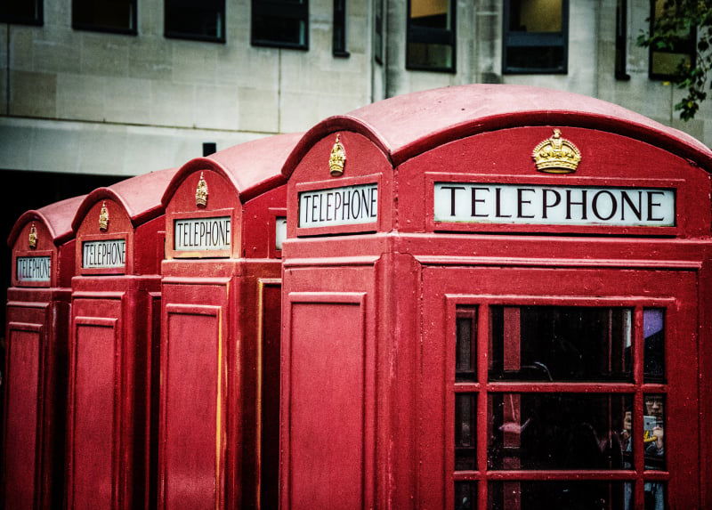 london pay phone booth