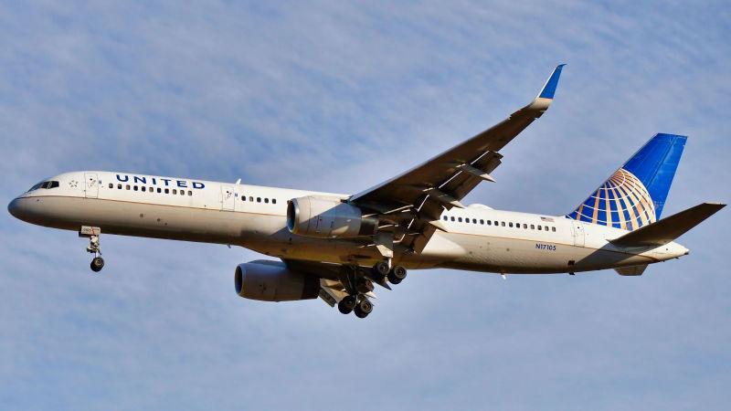united airlines boeing 757 01