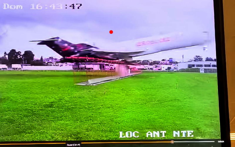 aerosucre 727 bogota incident 06
