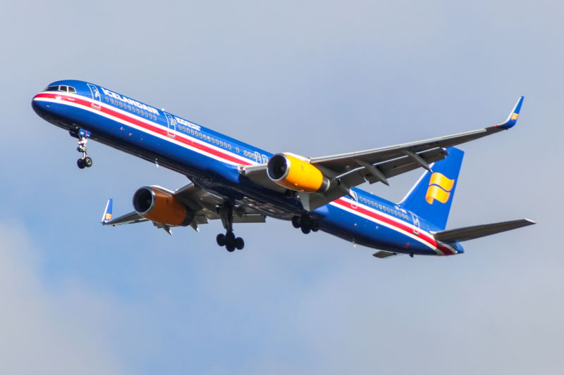 icelandair boeing 757 300