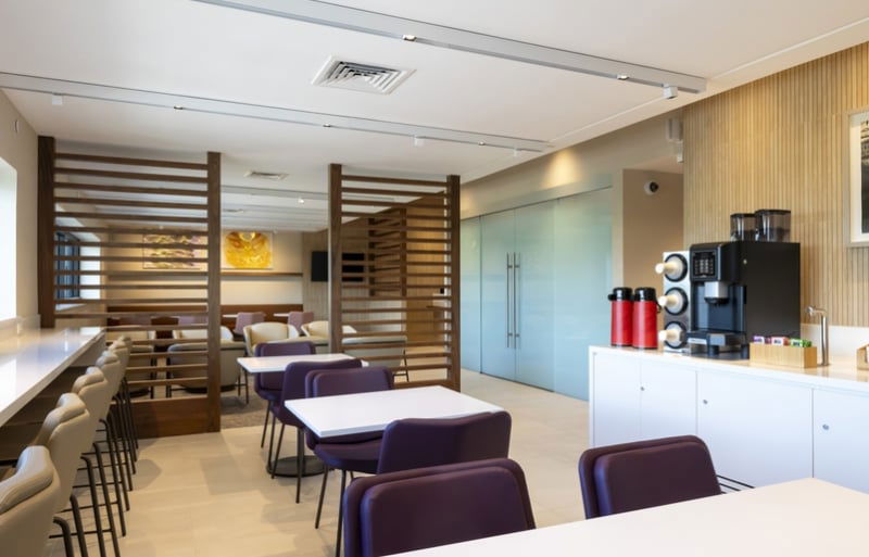 hawaiian airlines premier club south 01