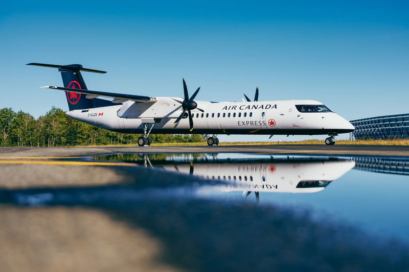 air canada jazz dash8 400