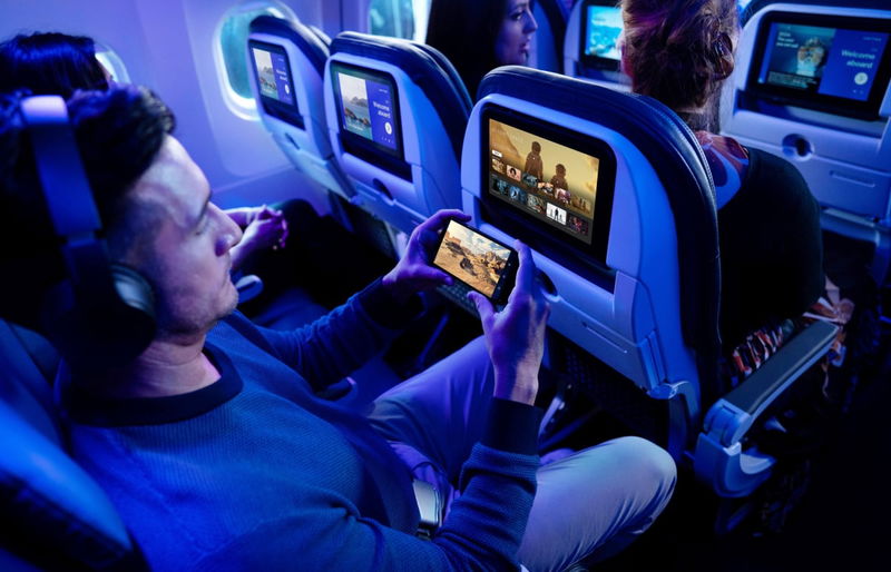 united airlines starlink 01